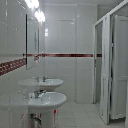 Albergue Rengarenk & *