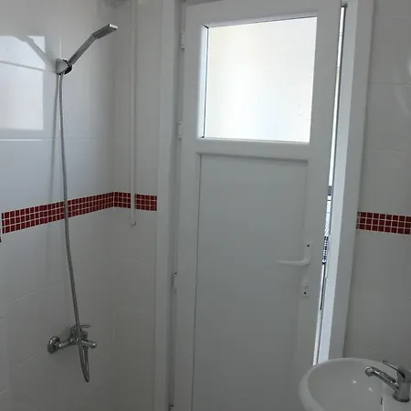 Albergue Rengarenk & *