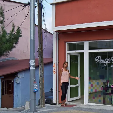 Albergue Rengarenk & *